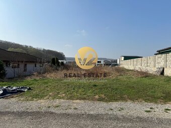 NA PREDAJ – Stavebný pozemok so sieťami, 894m2, 20mx45m, Nit - 2