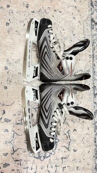 ✅ LEGENDÁRNE KORČULE - CCM VECTOR 8.0 - 7,5 D ✅ - 2