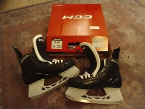 Korcule CCM Tacks AS 550 SR, vel 10 (EU45.5) - 2