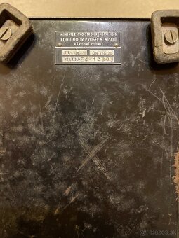 Starožitna mechanická kalkulačka - 2