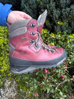 Turistické topánky BOSP URAL PRO RUBY – veľ. 42 - 2