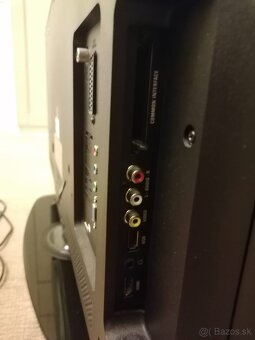 Televízor LCD Philips 4000 - 37 palcový 94 cm uhlopriečka - 2