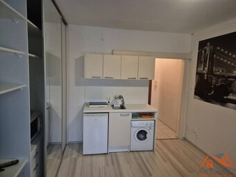 Na prenájom zariadená garsónka Komárno - 2