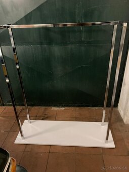 Stojan na oblečenie - 2