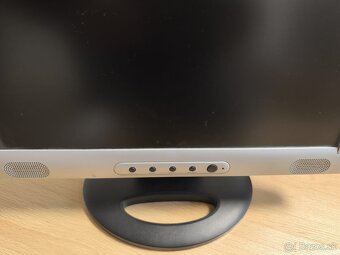 Predám 17" LCD monitor AOC - 2
