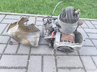 Motor manet Tatran - 2