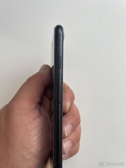 Iphone SE 128 GB čierny - 2