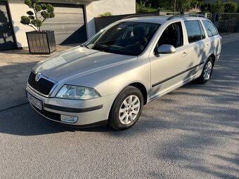Skoda Octavia 2 Combi 1.6 MPI - 2