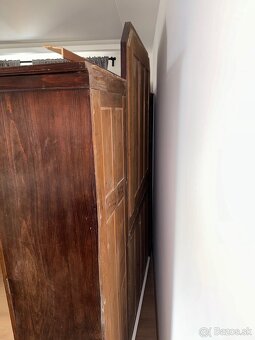 Predám starožitny sekretar parket neuscholosz - 2