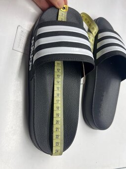 Adidas nové šľapky veľ. 36 / UK 4 - 2