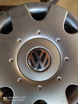 Kryt kolesa originál Volkswagen R15 - 2
