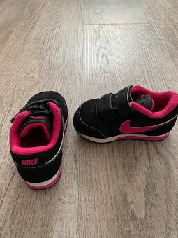 Detské nízke tenisky Nike Md Runner 2 veľ. 21 - 2