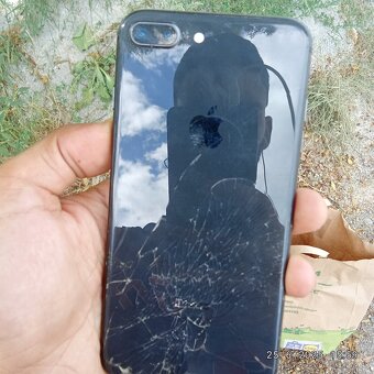 iPhone 8 plus - 2
