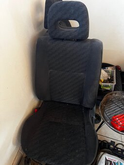 Sedačky civic 6g - 2
