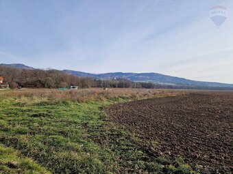 Slnečné stavebné pozemky - 4078 m2 - Nitrianske Pravno - 2
