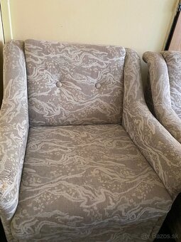 Štýlové retro kreslá – pohodlné a pevné (2 ks) - 2