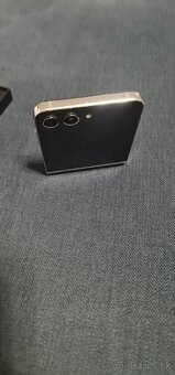 GALAXY Z flip 5 - 2