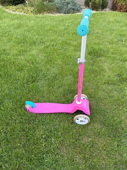 Detská trojkolesová kolobežka - 2