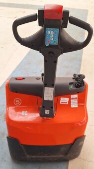 Predám elektrický paletový vozík Toyota - 2