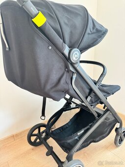 Predám kočik Cybex Beezy Magic Black - 2
