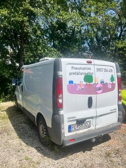 Opel vivaro - 2