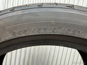 Letne pneumatiky BRIDGESTONE dvojrozmer 245/45 +275/40 R19 - 2