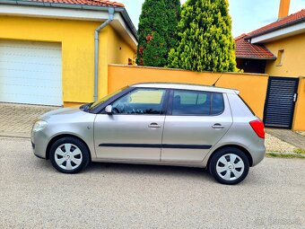 Skoda Fabia II 1,4 16V Bezín Veľmi pekný zachovalý stav, - 2