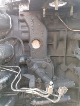 Nisan terrano 2.7 - 2