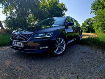 Predam Skoda Superb combi 2.0tdi style - 2