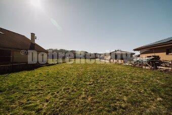 PREDAJ: Pozemok pre výstavbu rodinného domu vo Veľkej Lúke, - 2