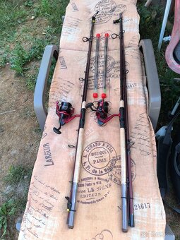 Predám feeder set Delphin M3 4m 215g + navijaky majster carp - 2