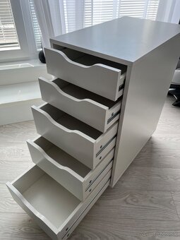 Ikea Alex zasuvky s koleckami - 2