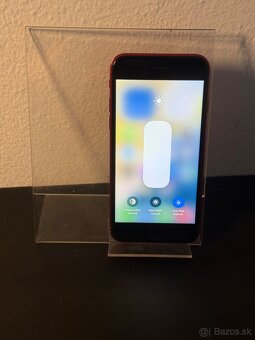 Predám Apple iPhone SE 2020 64GB RED Stav Nového telefónu - 2