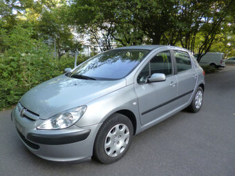 Rozpredám Peugeot 307 SW 1,6i 80kw rv.2003 a 307 hatchback - 2