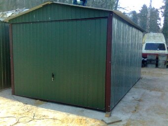 Plechová garáž 3x5 m – sedlová strecha | zelená matná - 2