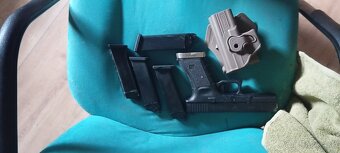 Mk12 (DMR), Glock 17WE - 2