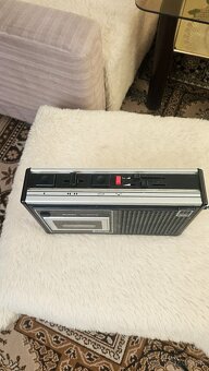 Starozitny magnetofón Unitra - 2