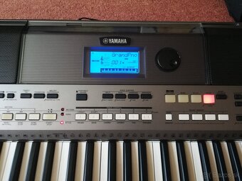 Elektrické klávesy Yamaha PSR E443 - 2