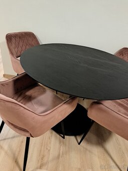 Predam stôl a stoličky - 2