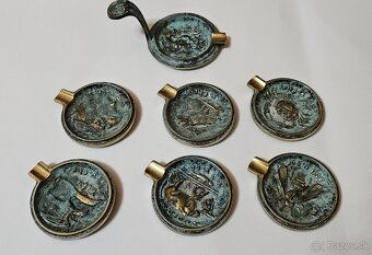 Mosadzné popolníky - 2