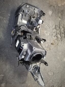 PP svetlo toyota auris 2017 LED FULL - 2