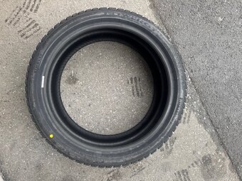 Pirelli 224/40 R18 - 2
