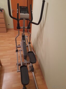 Eliptický trenažér s hrudným pásom - 2