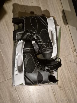 Predám nové pánske korčule 44 - 2