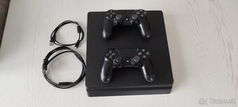 PlayStation 4 Slim 500GB + 2x Dualshock + káble + 2 hry - 2
