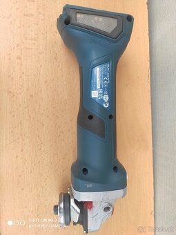 Bosch brúska 18V - 2