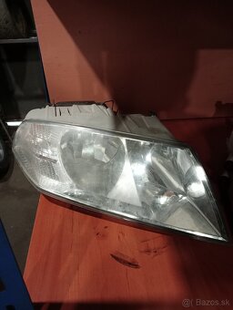 Octavia 2 predné svetlá - 2