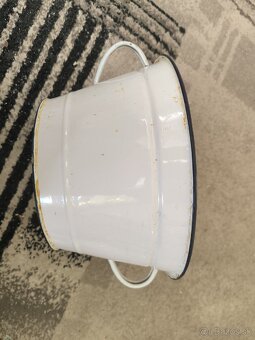 }redám historický cedník - 2