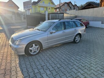 Mercedes C270CDI 5Valec AUTOMAT 125kw AVANTGARDE - 2