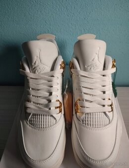 Air Jordan 4 Metallic Gold - 2